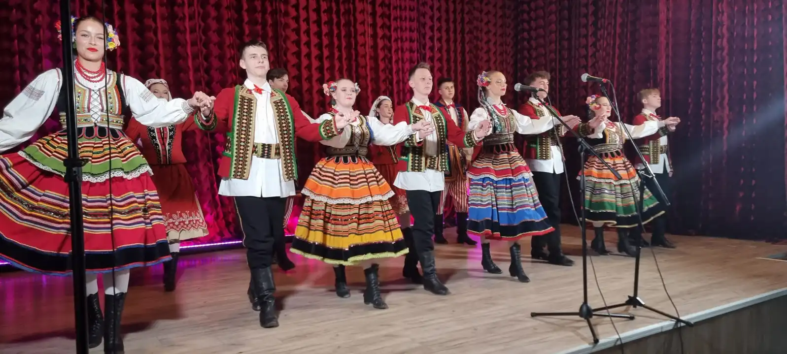 Występ Zespołu Pieśni i Tańca Nowa Ruda.